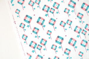 綿ダブルガーゼ「スクエアフラワー」ピンク