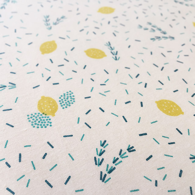 手刷りの生地「ローズマリーとレモン」