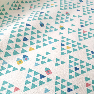 手刷りの生地「コテージ」